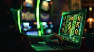 Red Tiger slot game interface showing reel layout and bonus trigger on dewa33 login